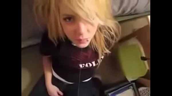 I migliori video di clip Emo Teenica vuole solo fidanzati Boner video di sesso gratis - DonkParty