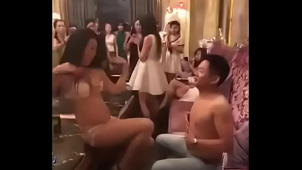 Sexy girl in Karaoke in Cambodia Video klip terbaik