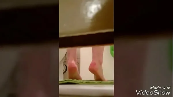 Bästa Voyeur twins shower roommate spy klippen Videoklipp
