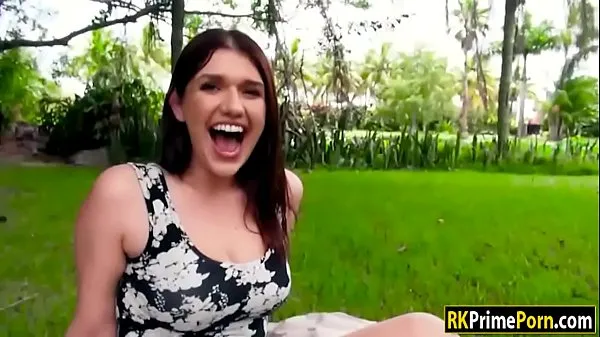 Najboljši April Dawn swallows cum for some money posnetki Video posnetki