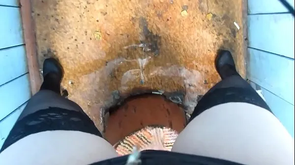 Meilleurs J'aime pisser dans les lieux publics, la compilation fétichiste amateur et beaucoup d'urine clips vidéos