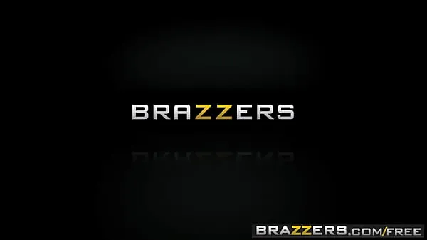 Лучшие Brazzers - Большие сиськи в школе - (Roxxy Lea, Freddy Flavas) - превью трейлера клипы Видео