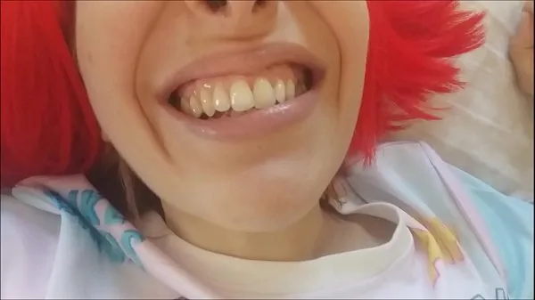 최고의 Chantal lets you explore her mouth: teeth, saliva, gums and tongue .. would you like to go in 클립 동영상