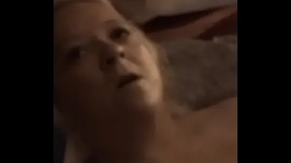 Bästa Cheryl Hot MILF wants to become a slut for big dick and d klippen Videoklipp