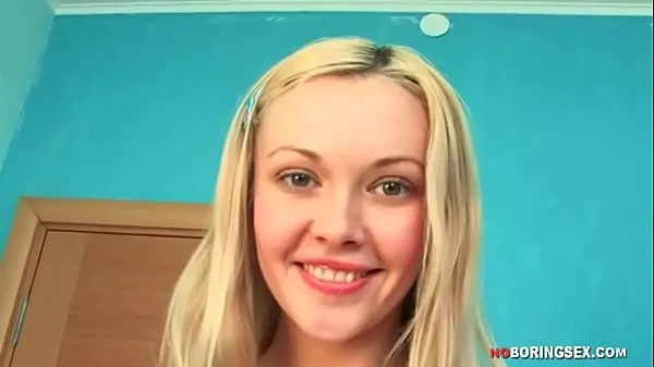 Beste Der blonde Luder bekommt ihr enges Arschloch geficktClips-Videos