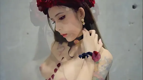 Najboljši Breast-hybrid goddess, beautiful carcass, all three points posnetki Video posnetki