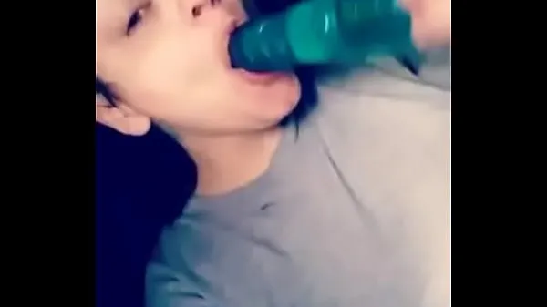 بہترین Watch how wet I get by suck on this dildo کلپس ویڈیوز