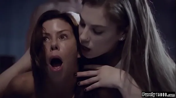 En iyi Busty patient relives sexual experiences klip Videosu