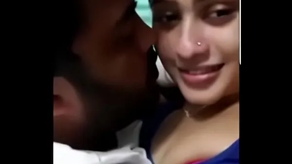 Los mejores desi esposa besos y romance vídeos cortos