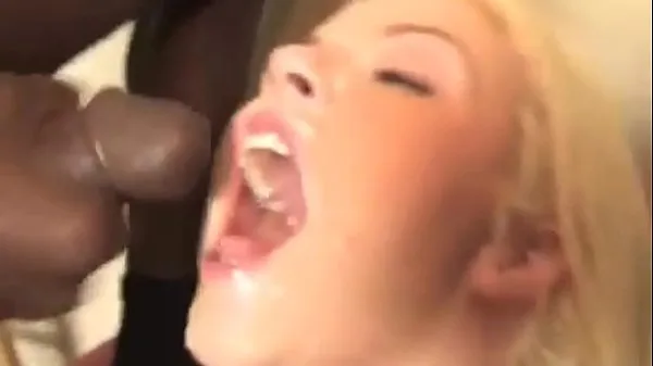 最高のPretty tight blonde suffering on the black man's cockクリップビデオ