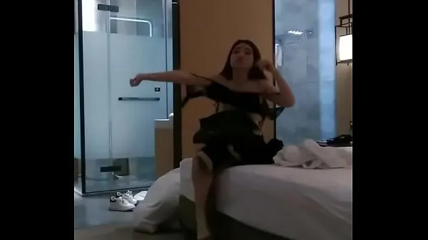 Filming secretly playing sister calling Hanoi in the hotel Klip Video terbaik