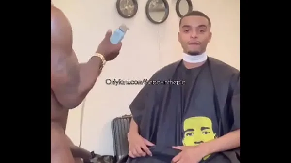 En iyi Erotic Barber / Putaria na Barbearia klip Videosu