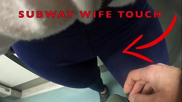My Wife Let Older Unknown Man to Touch her Pussy Lips Over her Spandex Leggings in Subway Klip Video terbaik