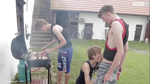 Best Friends go out for a barbecue and end up fucking bareback clips Videos