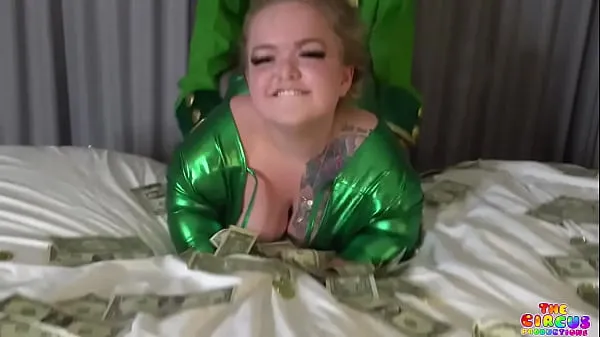 Meilleurs Baiser un lutin le jour de la Saint Patrick clips vidéos