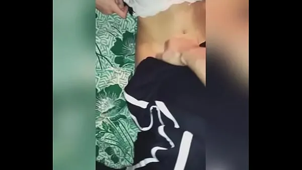 Beste Total MORBO !! Stiefvater fickt seine mexikanische Stieftochter mit der Sportuniform, er betritt das Zimmer seiner Stieftochter, wenn er von der Schule nach Hause kommt und niemand zu Hause ist! Sie bekommt VERGA mit der Uniform anClips-Videos