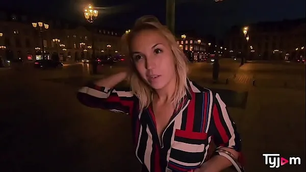 I migliori video di clip La sexy Ivanna July scopa duramente a Parigi