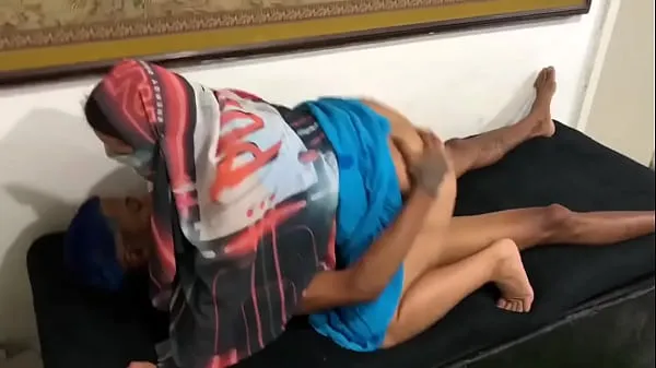 En iyi Férias na Índia fui conhecer como funciona a massagem Desi klip Videosu