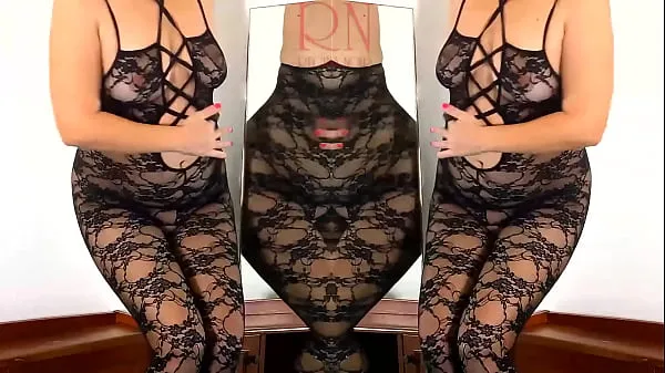 Beste Schwarze Strümpfe. Mädchen posiert in schwarzen Netzkörper Dessous Sexy Dessous. Du kannst fickenClips-Videos