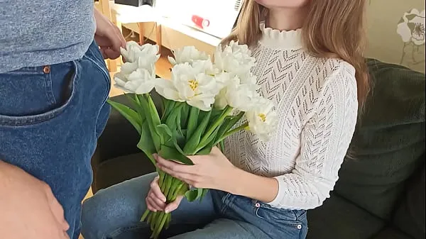 Best Gave her flowers and teen agreed to have sex, creampied teen after sex with blowjob ProgrammersWife clips Videos