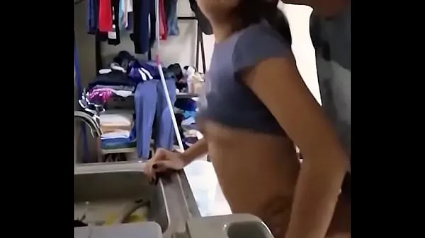 Los mejores Chica linda mexicana amateur es cogida mientras lava la vajilla vídeos cortos