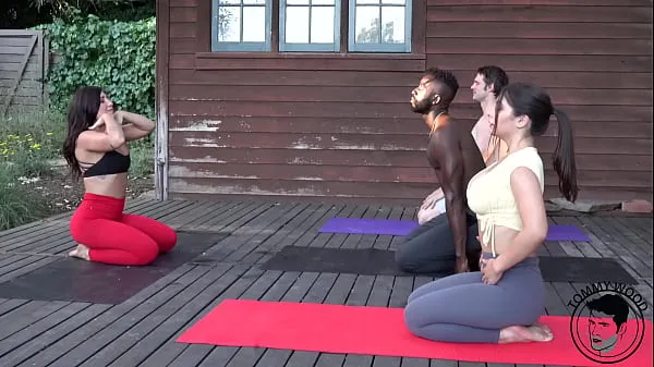 En iyi BBC Yoga Foursome Real Couple Swap klip Videosu