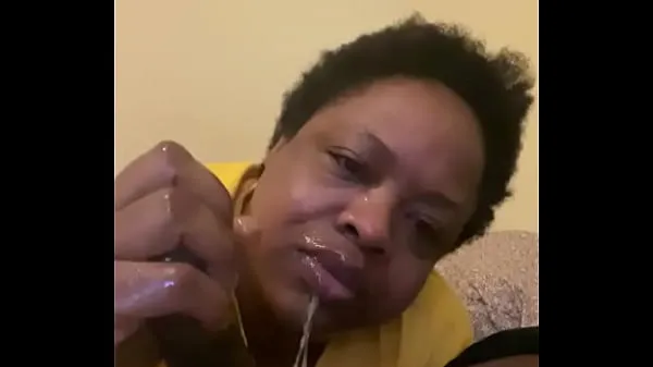 Mature ebony bbw gets throat fucked by Gansgta BBC Video klip terbaik