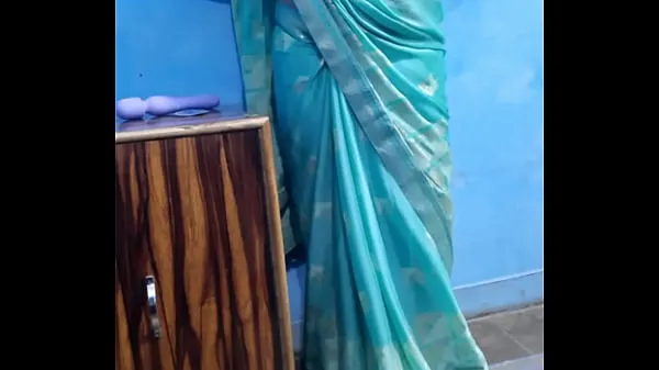 Best Sexy bhabhi enjoy with dildo in green saree clips Videos