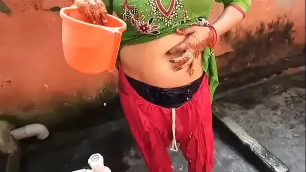 Best Desi village milf nangi aurat bathing outdoor clips Videos