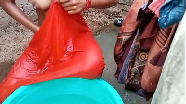 Лучшие Горячая Rati купается в открытой ванной, хинди голос клипы Видео