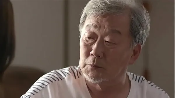 Beste Old man fucks cute girl Korean movie clips Video's