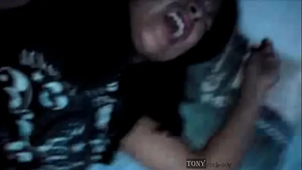 Ouch, was I in the wrong hole? I'm sorry.. If you already know how I am, why do you fit it in your ass? Her first time in the ass is not what she wanted but she went home being another woman Video klip terbaik