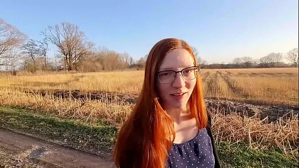 بہترین Redhead young woman undresses outside for the first time کلپس ویڈیوز