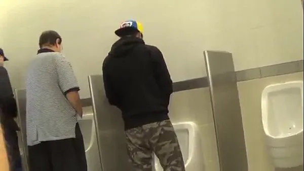 สุดยอด Hot Gay teens having fun in Public bathroom คลิปวิดีโอ