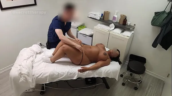 I migliori video di clip Jessica, a thic black student was happy to have my 'special' massage